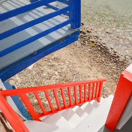 Nostromo - Fully Renovated Sirma! Holiday home *